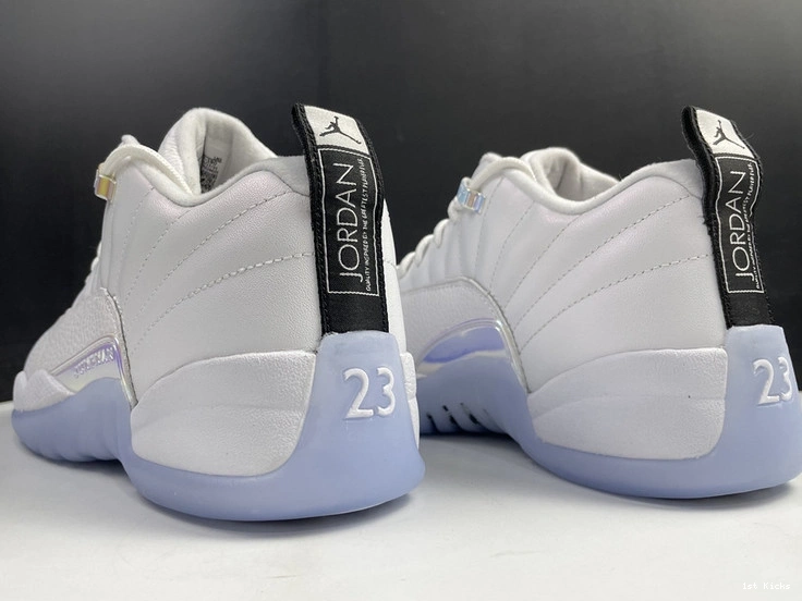 DB0733-190 12 Low Jordan Easter Retro - (2021) 0116